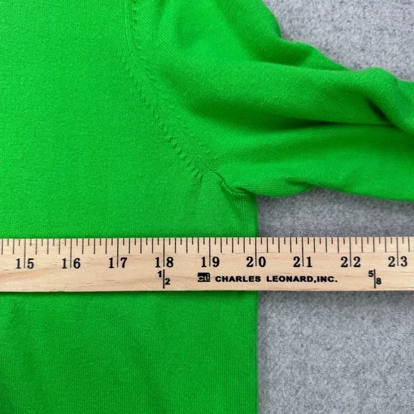 Lilly Pulitzer Morgen Sweater Womens L Sprout Green Crystal Button Embellished - Picture 9 of 11